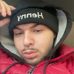 Meet your Posher, Derrick